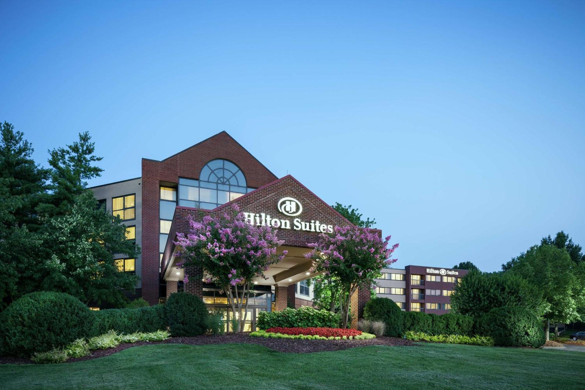 Hilton Suites Brentwood Exterior foto